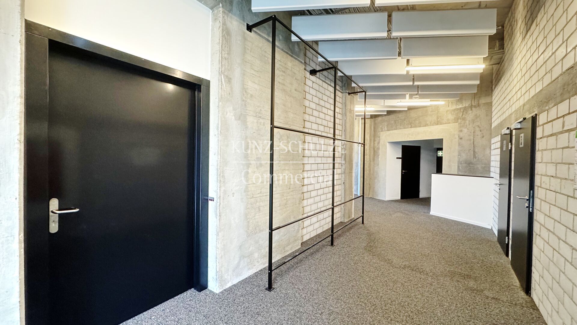Büro00001