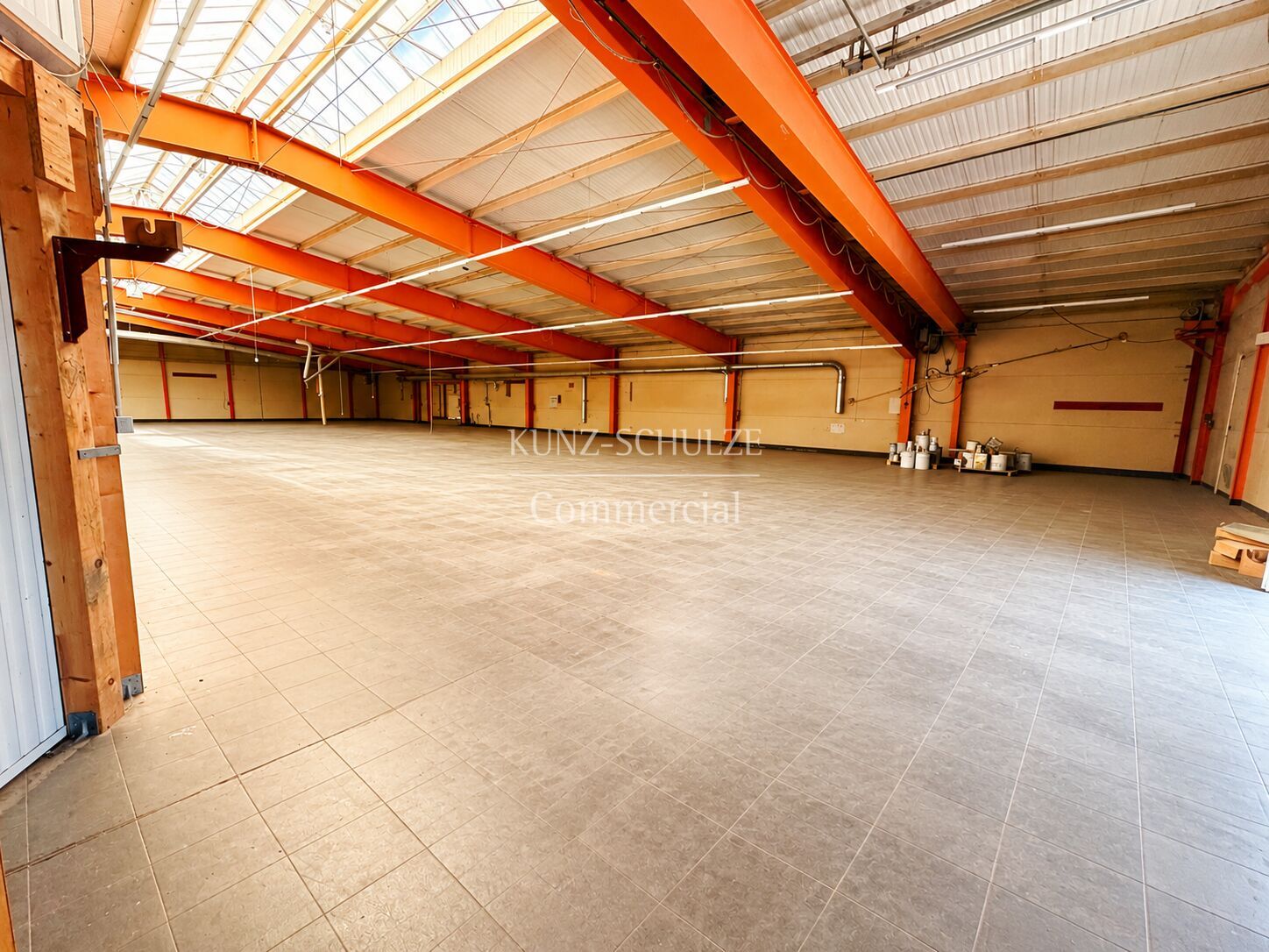 Halle Innenansicht
