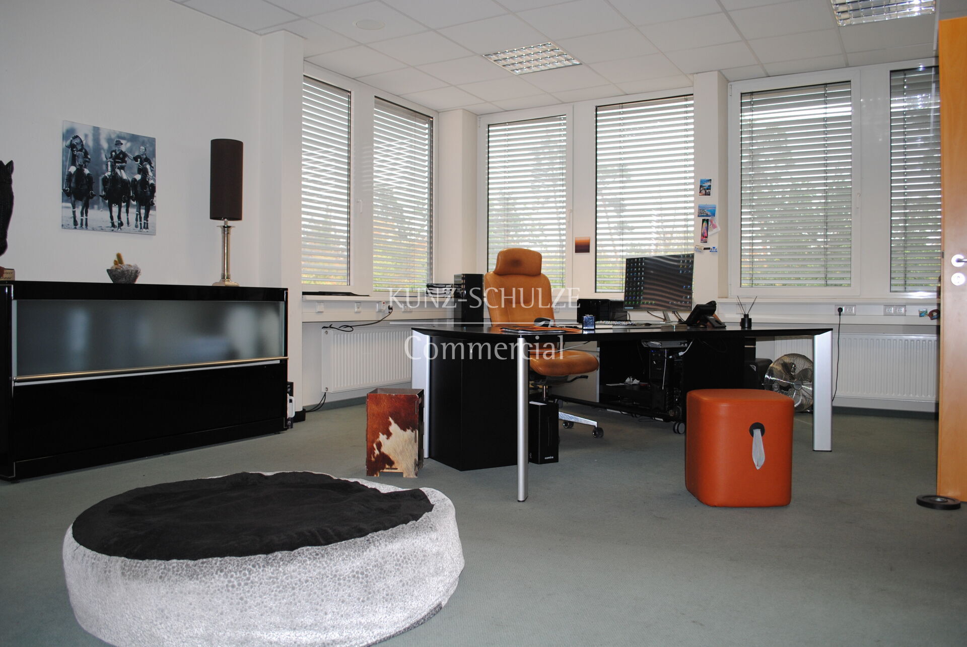 Büro 1