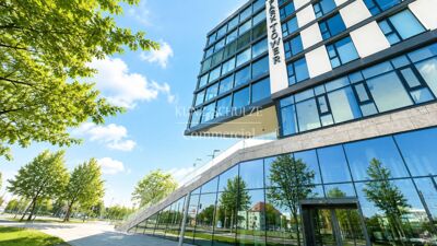 Modernes Büro mit Terrasse im Park Tower