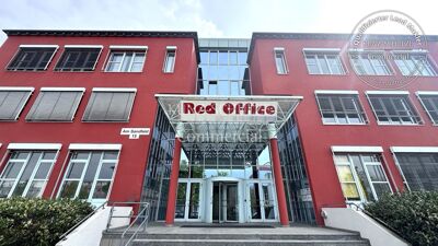 Moderne Bürofläche im „Red Office“