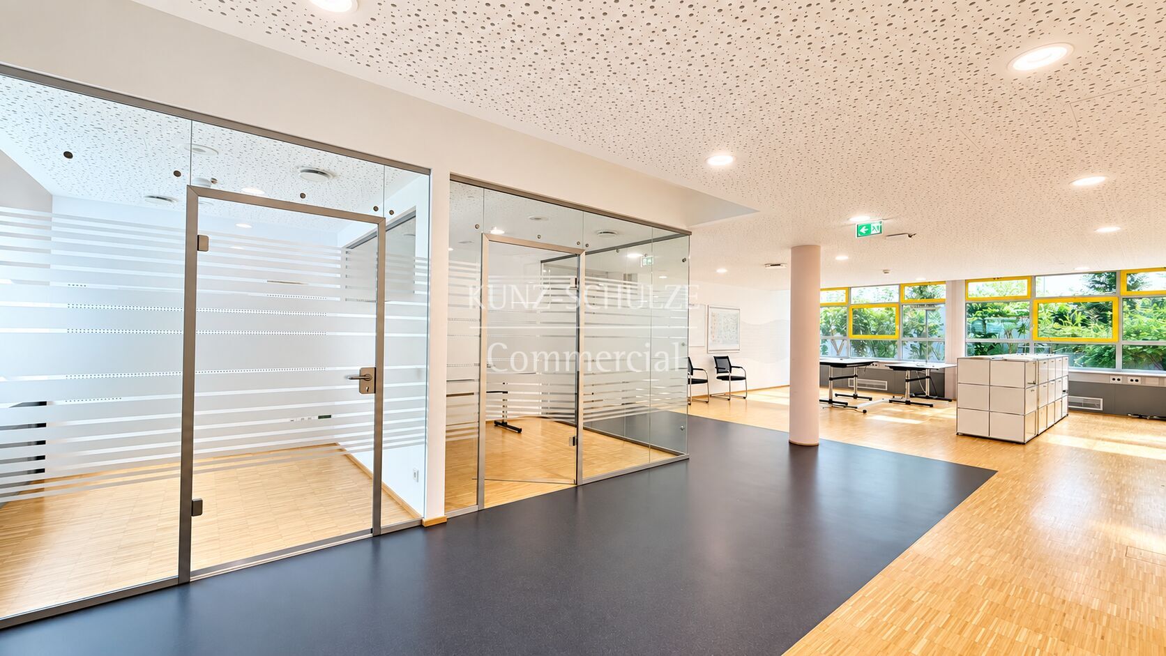 Büro00003