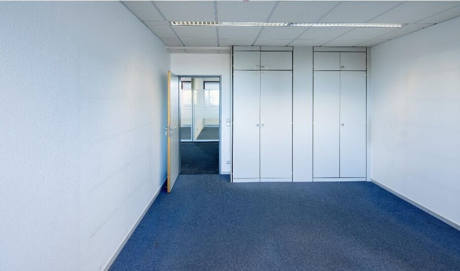 Büro00006