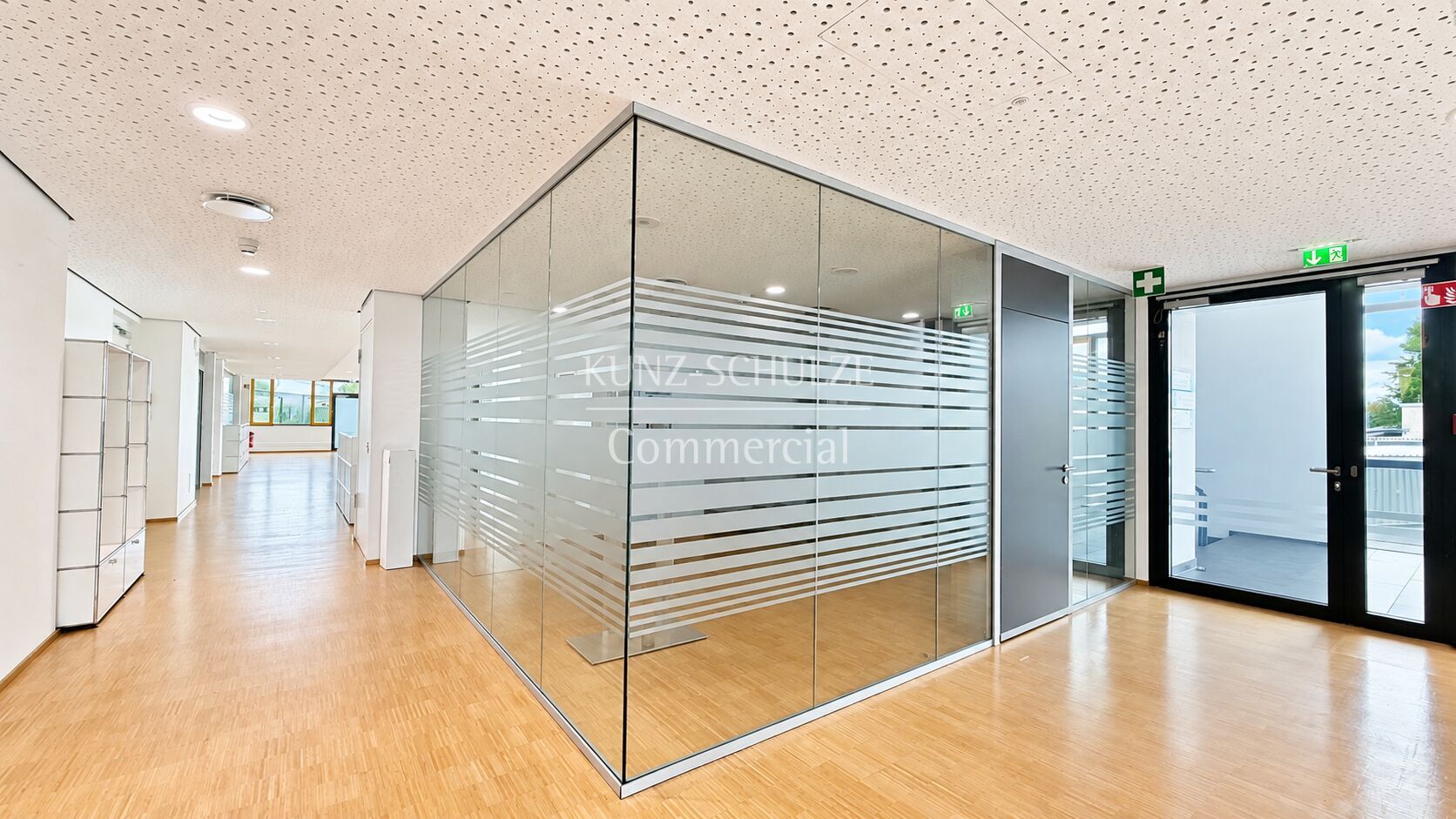 Büro00005