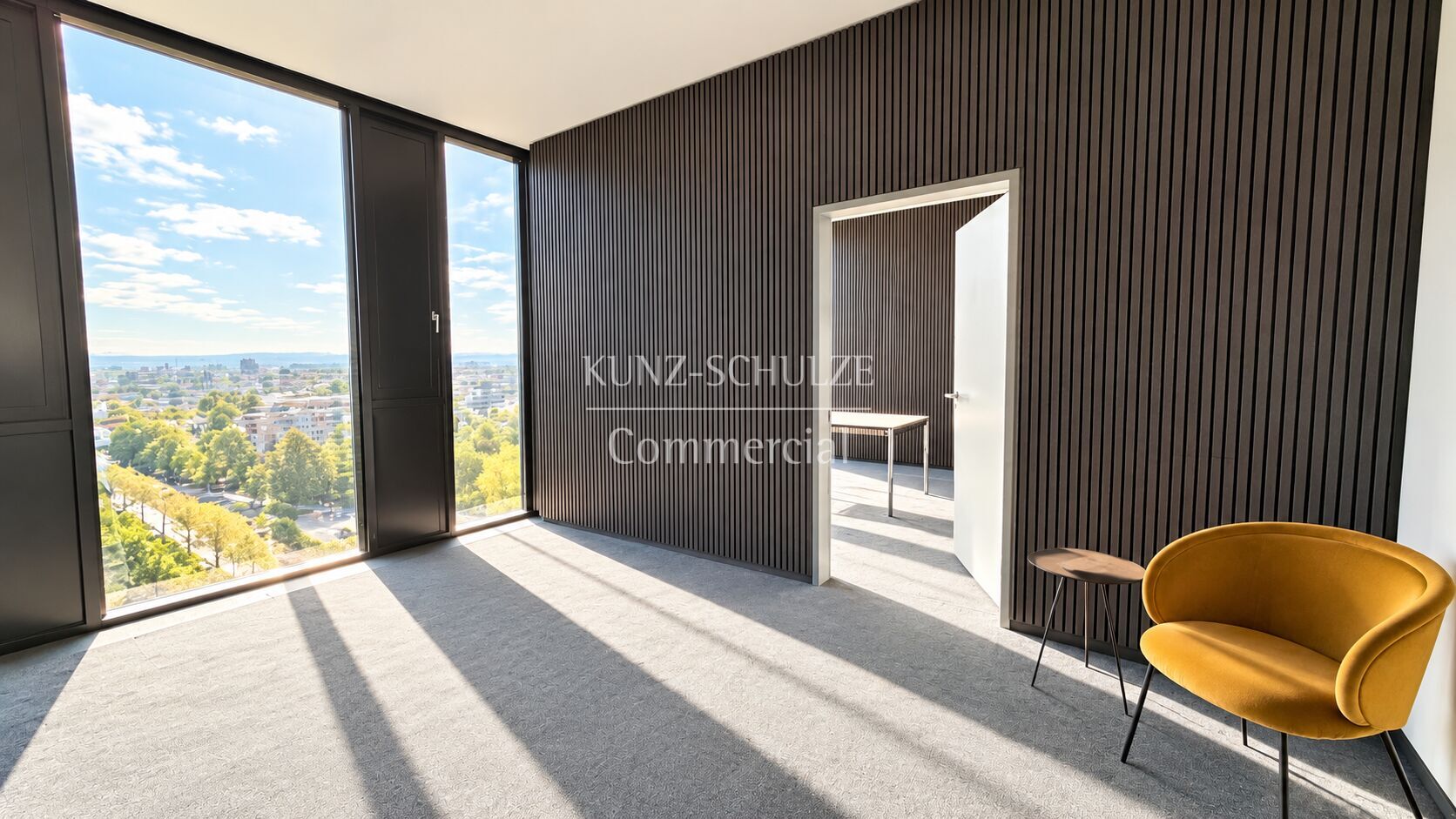 Büro00030