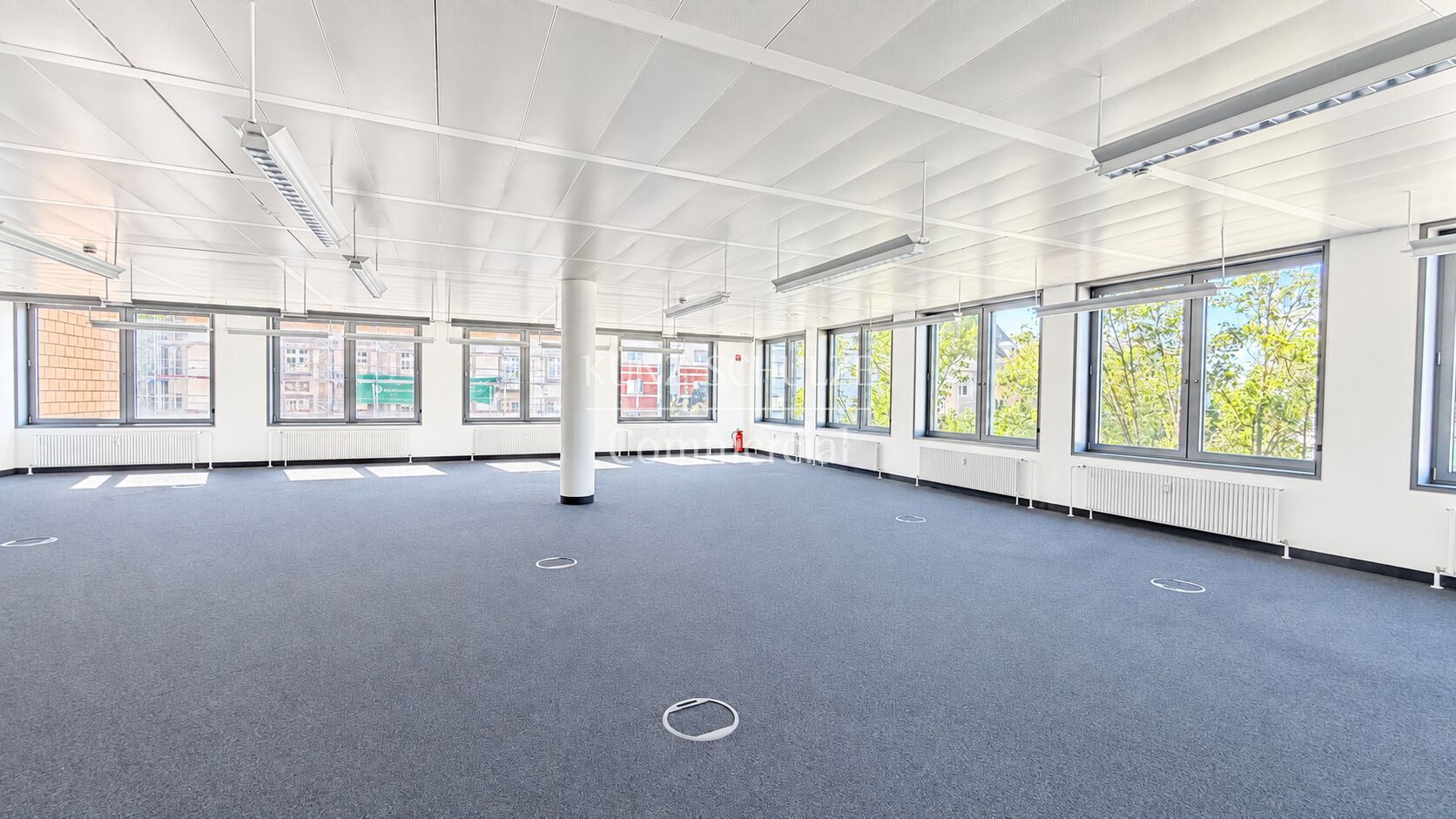 Büro00011