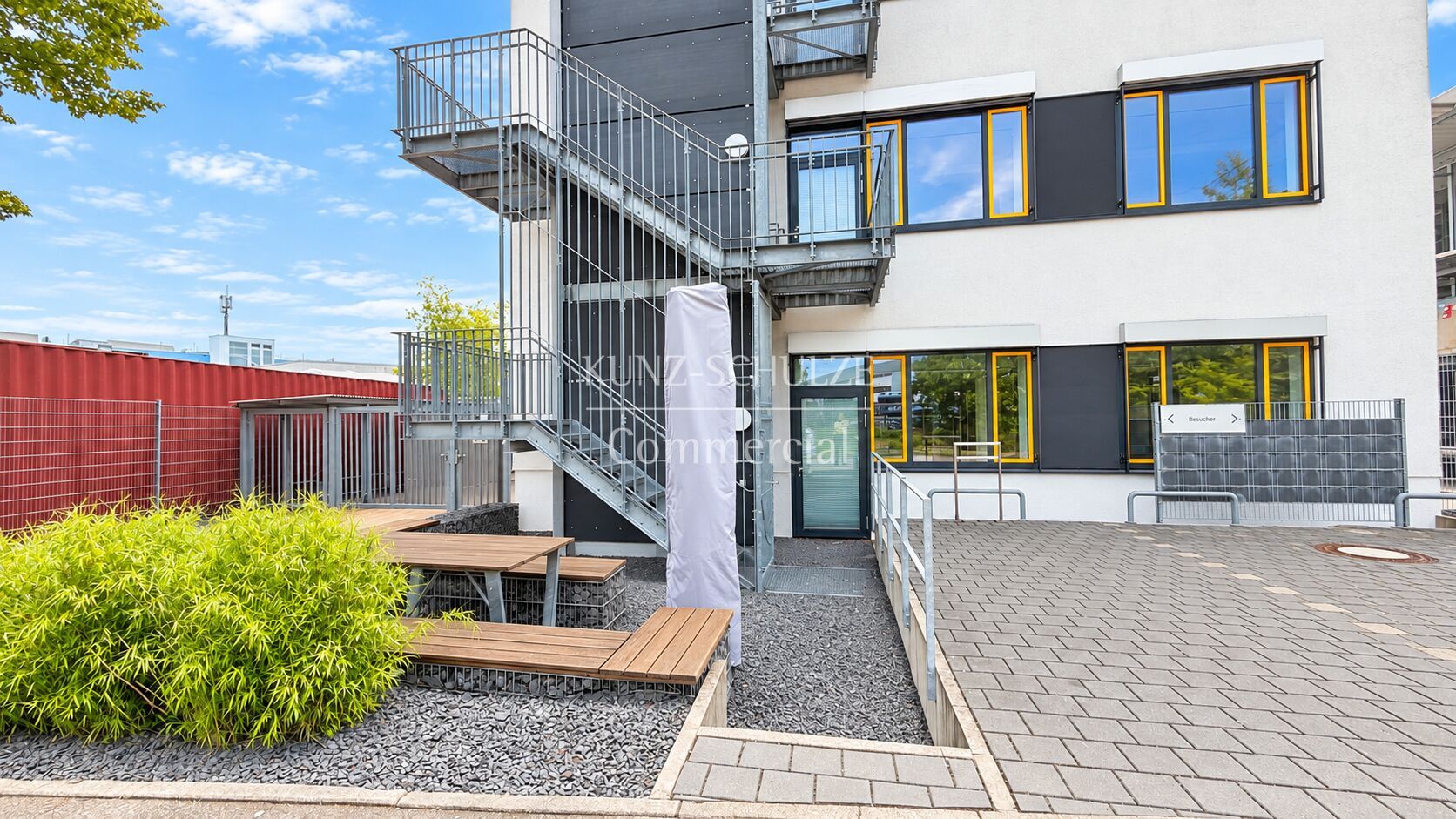 Büro00027