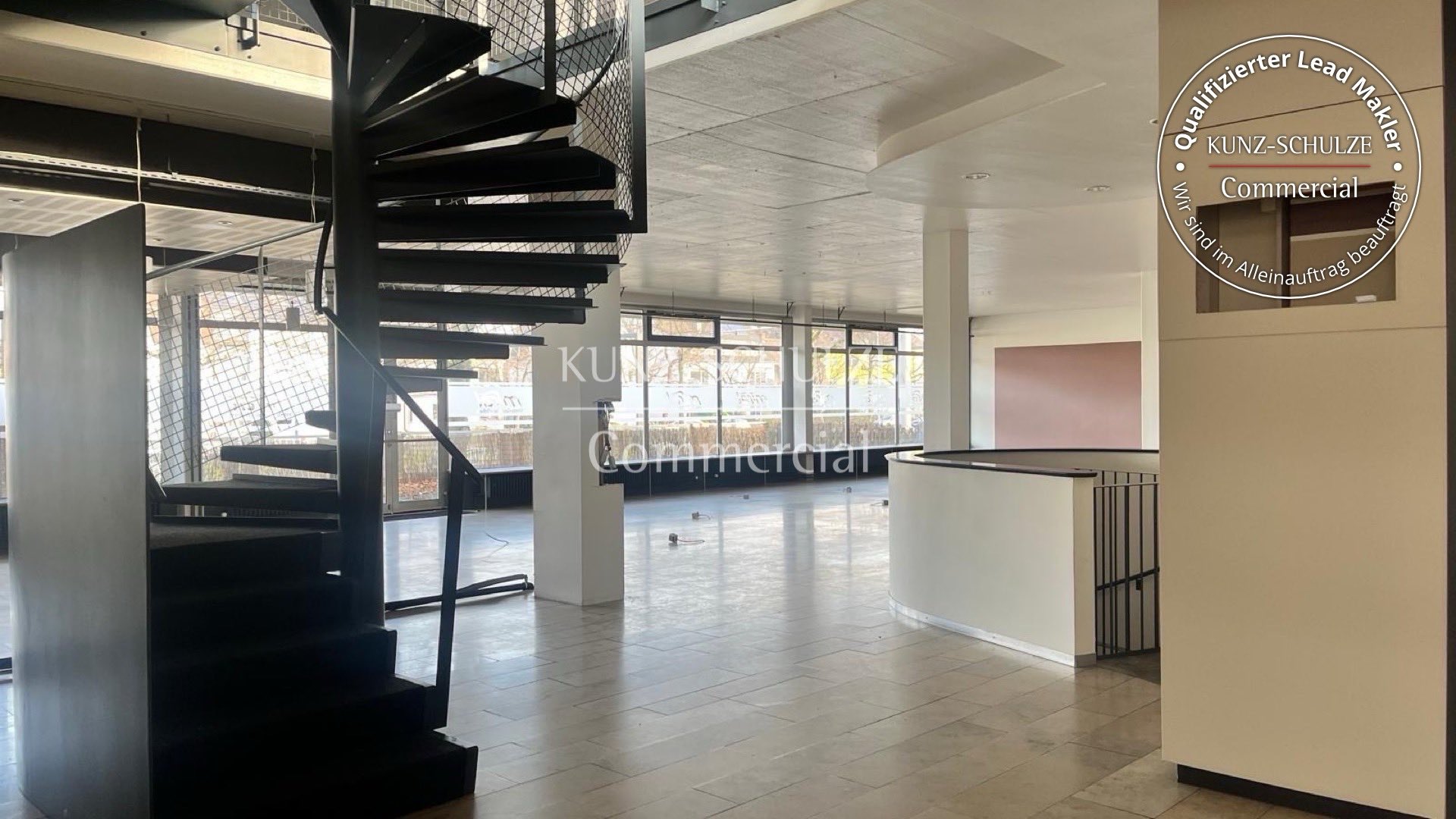 14520 - Ausstellungsflächen in offener / einfacher Struktur