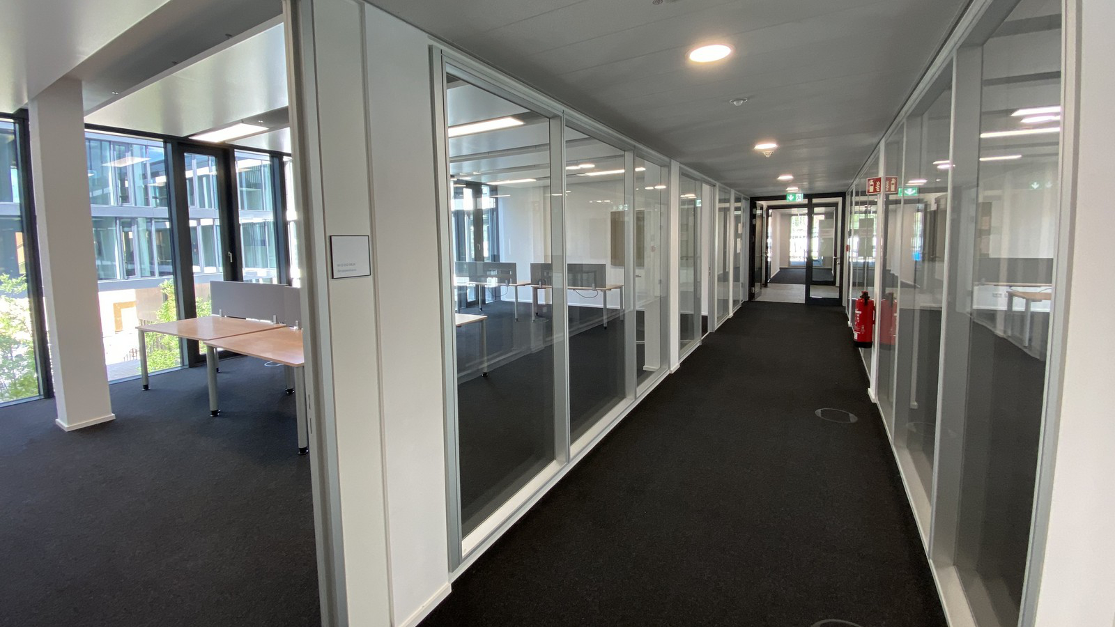 14025 - Mieten Sie Ihr Neubaubüro direkt am Karlsruher Hauptbahnhof!